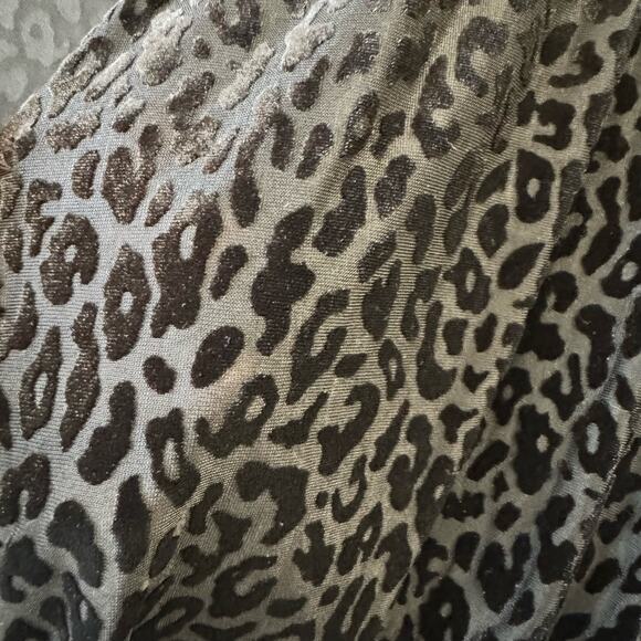 Express Top XS Black Leopard Burn Out Velvet Bodysuit Plunge V-Neck Bodysuit - Picture 3 of 11